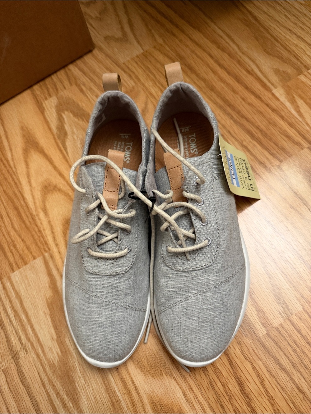 TOMS Kids Light Gray Canvas Lace-Up Sneakers with Cream Accents